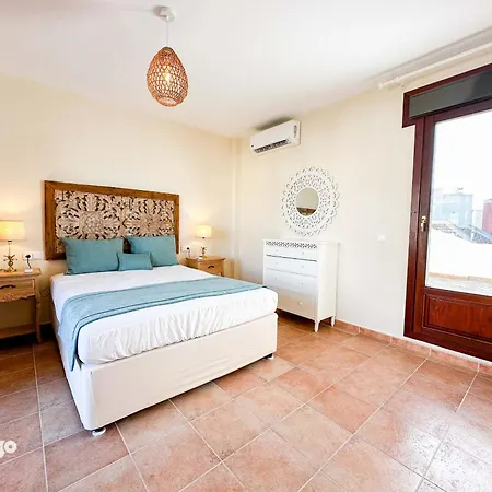 Bright Modern Duplex - Pir02 *