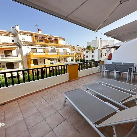 Bright Modern Duplex - Pir02 Apartman *