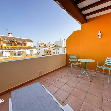 Bright Modern Duplex - Pir02 Apartman *